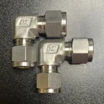 Lot Of 2 Swagelok Ref Ss-600-9 Dk-lok 6-6n-s 3/8 Elbow 316. Fixed Price $25.00.
