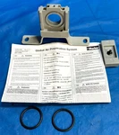 Parker Compact Body Connector M/n: P32ka00mt With T Bracket. Fixed Price $15.00.