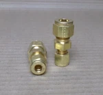 New Lot Of 2 Parker/swagelok 6ru4-b 3/8" Tube Od Compression Straight Brass. Fixed Price $25.00.