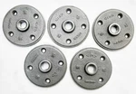 3/8" Black Floor Flange. Malleable Iron Pipe Fitting. Npt. 5 Pcs. Heavy Duty.. Fixed Price $30.00.
