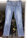 American Eagle Women Med Wash Jeans 77 Strait Size 8 Reg 100% Cotton. Fixed Price $27.99.