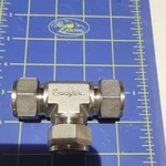 Swagelok 3/4 Inch 316-pgg Stainless Steel Tee Compression Fitting In. Fixed Price $65.00.