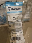 Sharkbite "1/4" Od Quick Connect Tee Fitting Lot Of 40 Sealed New. Fixed Price $100.00.