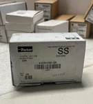 New Lot Of 12 Parker 4-4gh2bz-ss Female Bulkhead Connectors. Fixed Price $400.00.