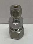 8ru4-316 Ss Tube Fitting Reducing Union 1/2 In X 1/4 316 Gyrolok/hoke.. Fixed Price $8.00.